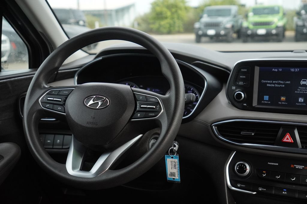Used 2020 Hyundai Santa Fe SE FWD image 37