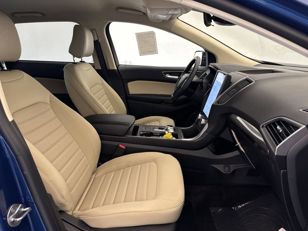 New 2024 Ford Edge SE w/ Black Appearance Package AWD/4WD image 29