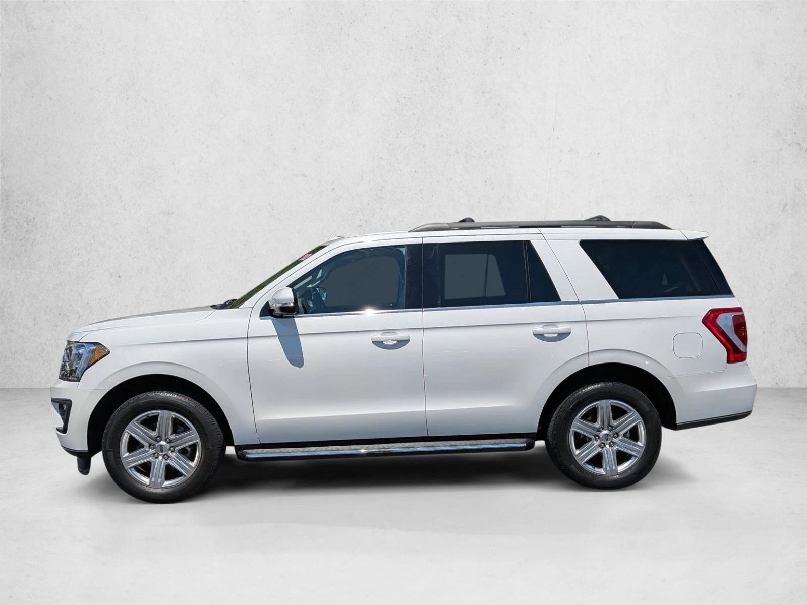 Used 2020 Ford Expedition XLT w/ Equipment Group 202A AWD/4WD image 9
