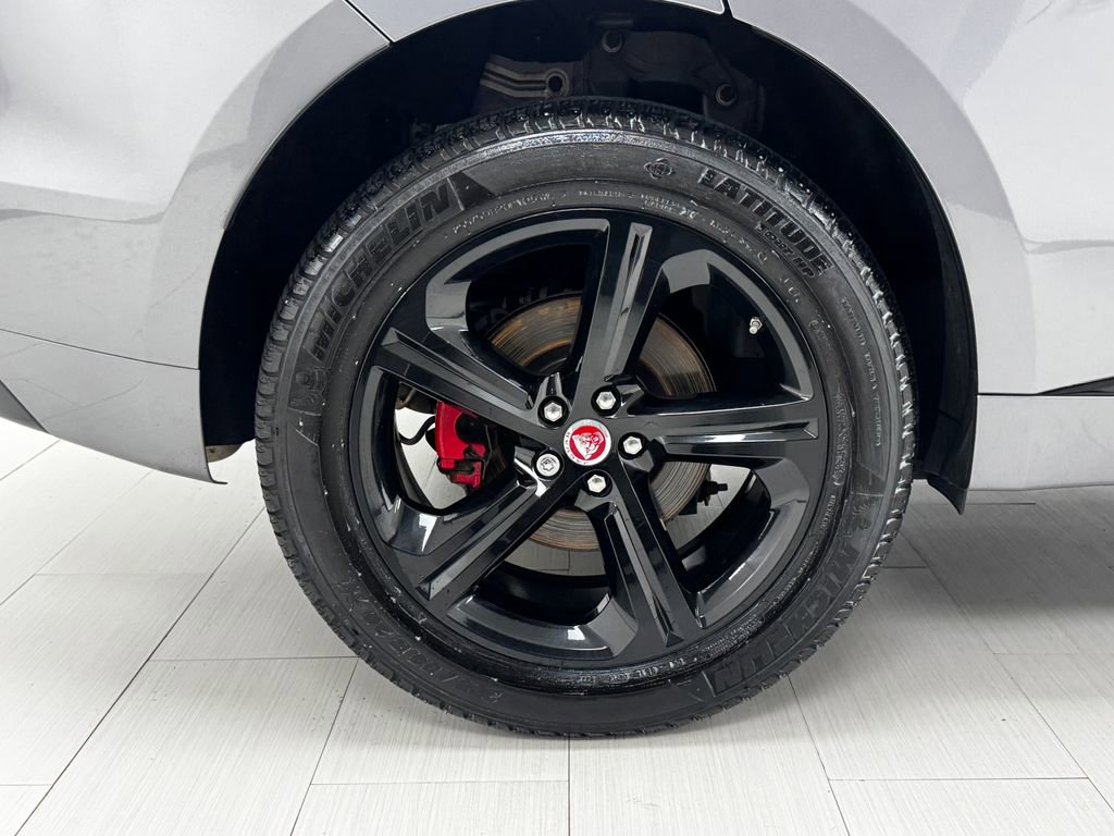 Used 2020 Jaguar F-PACE S image 43