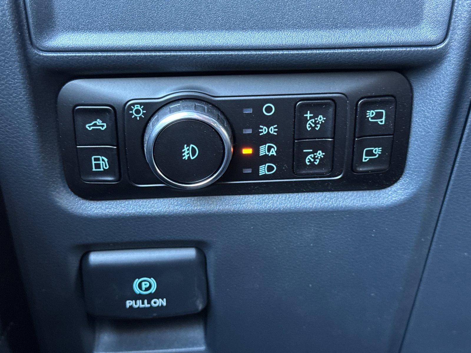 New 2025 Ford F150 XLT w/ Equipment Group 302A MID image 29