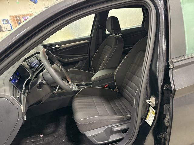 Certified 2023 Volkswagen Jetta Sport image 23