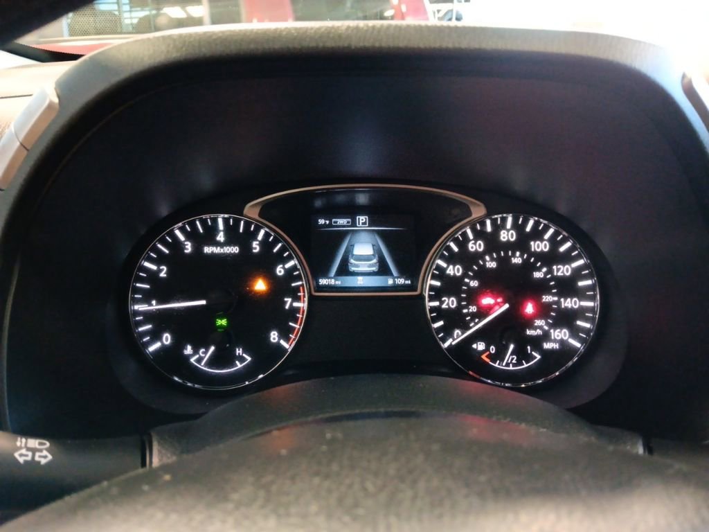 Used 2018 Nissan Pathfinder S AWD/4WD image 13