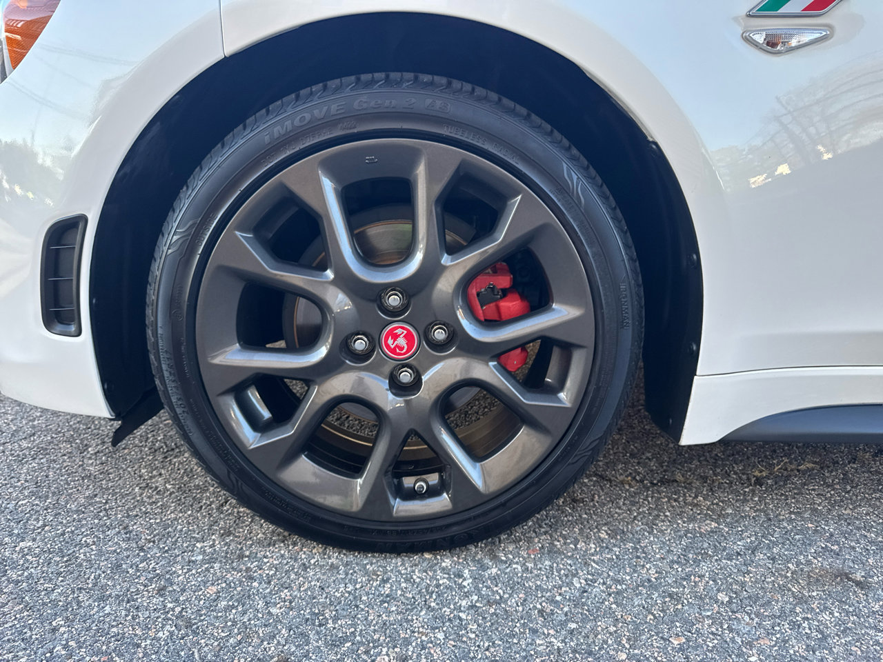 Used 2017 FIAT 124 Spider Abarth image 15