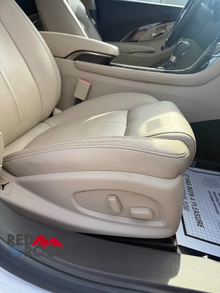 Used 2016 Buick LaCrosse Leather FWD image 18