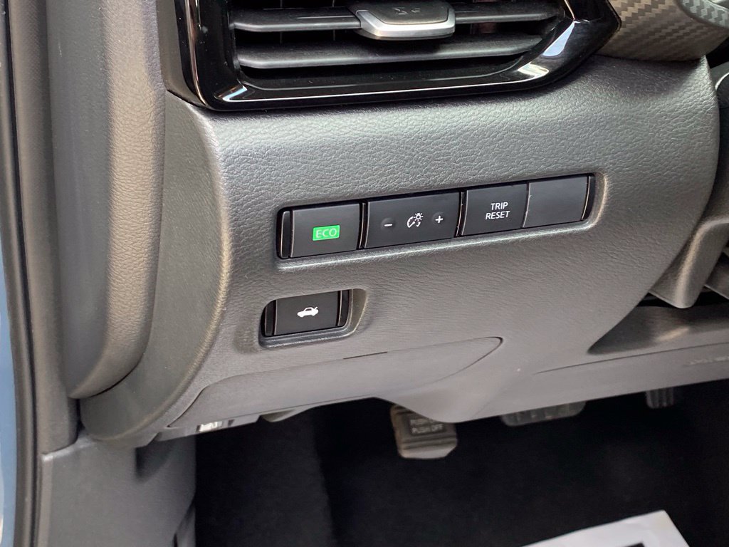 Used 2025 Nissan Sentra SV FWD image 12
