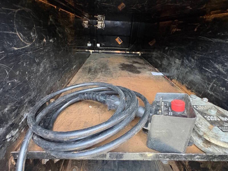 Used 2013 GMC Sierra 3500 W/T RWD image 3