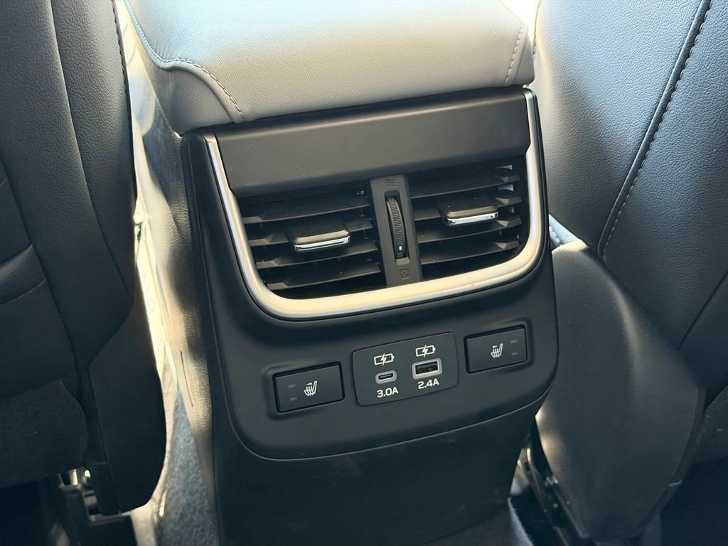 Used 2025 Subaru Outback Limited AWD/4WD image 27