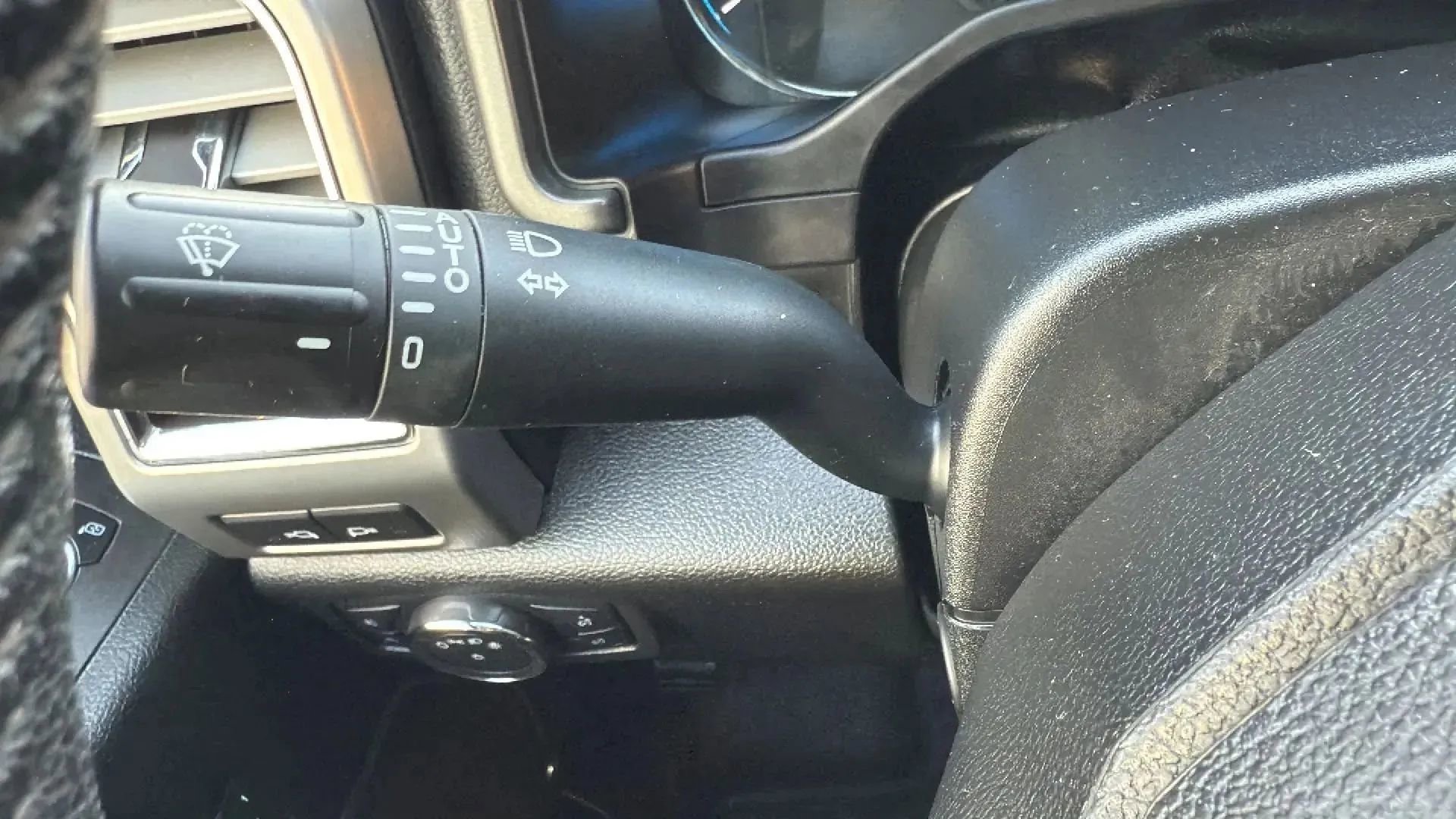 Used 2016 Ford F150 Platinum w/ Equipment Group 701A Luxury image 13