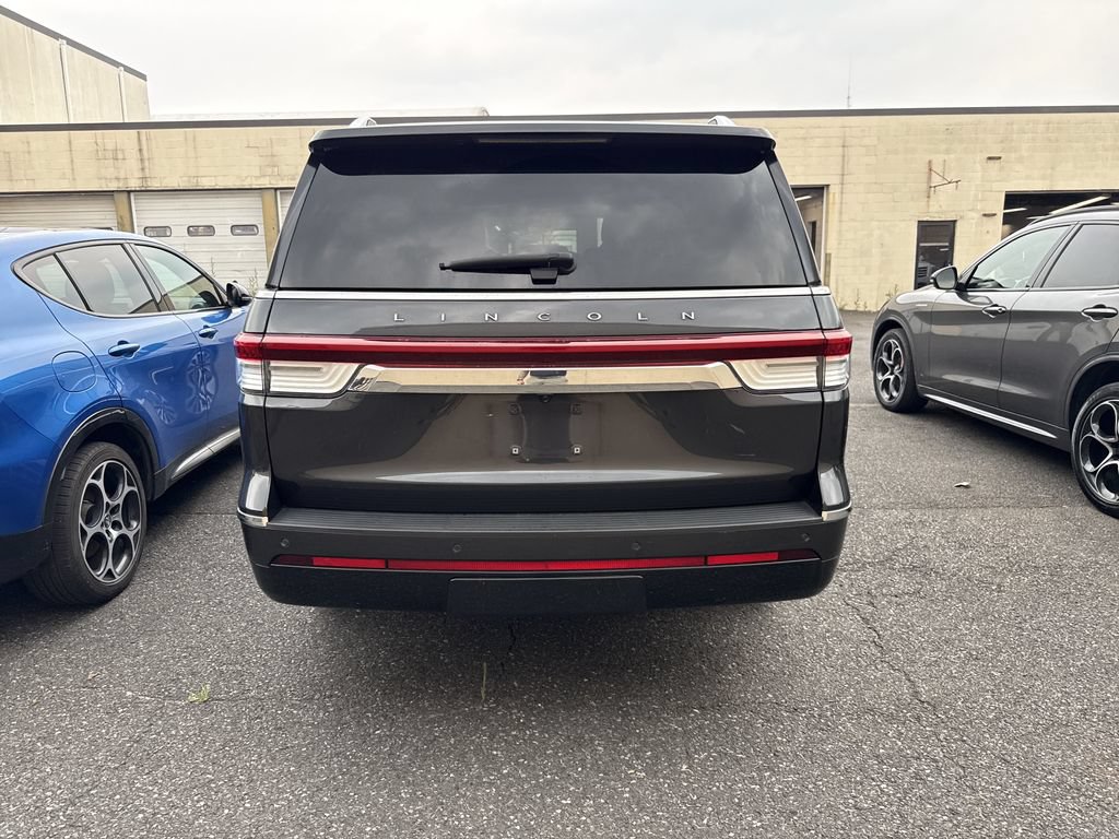 Certified 2023 Lincoln Navigator L Reserve AWD/4WD image 7