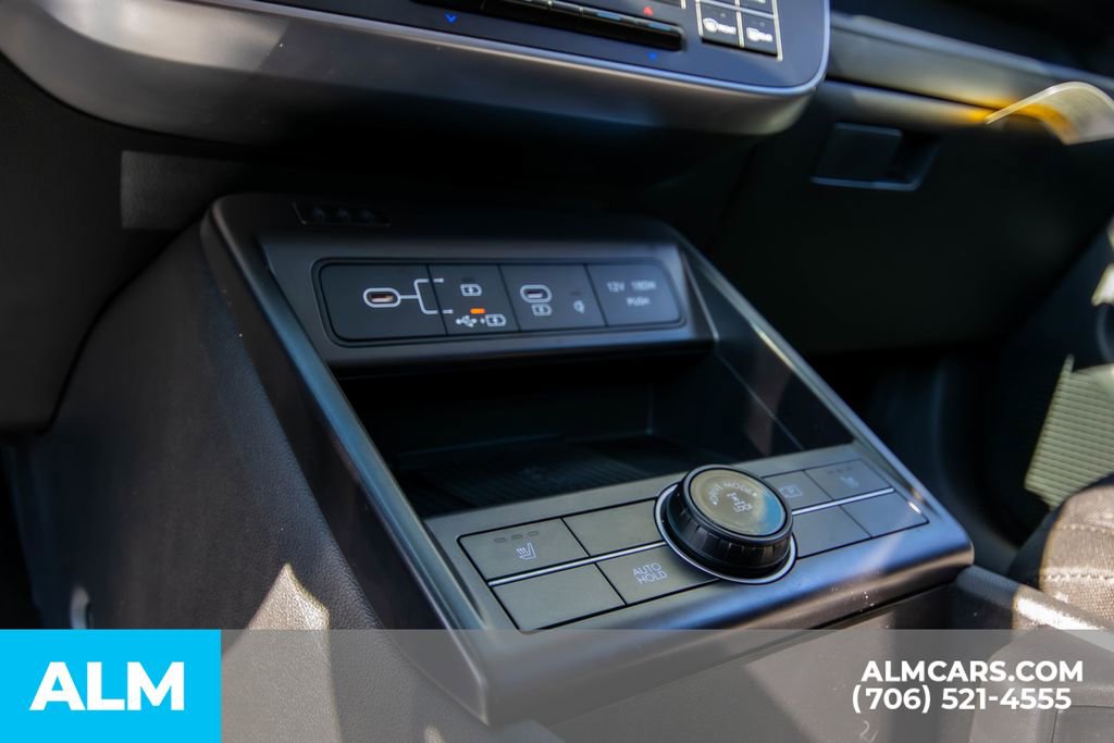 Certified 2025 Hyundai Kona SEL image 27