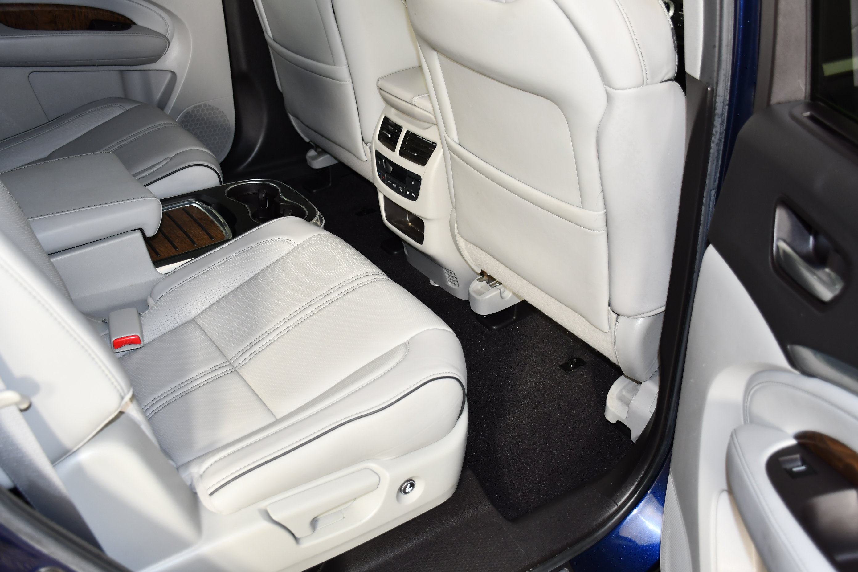 Certified 2020 Acura MDX w/ Advance Package AWD/4WD image 35