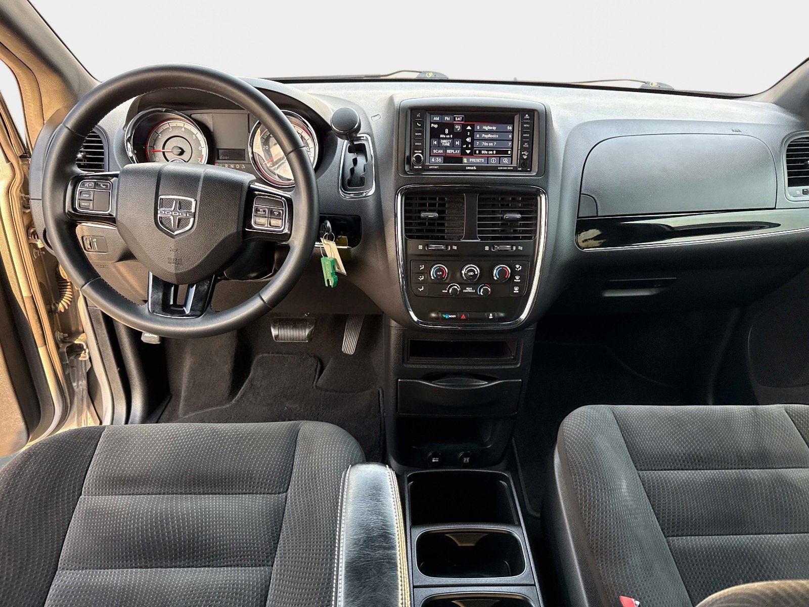 Used 2017 Dodge Grand Caravan SE image 15