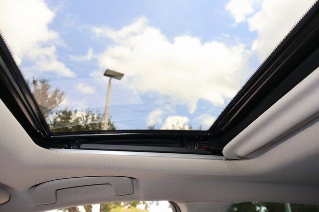 Used 2021 Nissan Altima 2.5 SR w/ SR Premium Package image 27