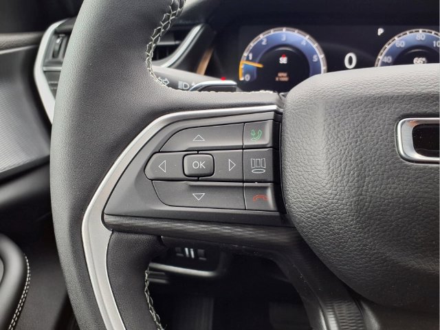 New 2027 Jeep Grand Cherokee Laredo X AWD/4WD image 23