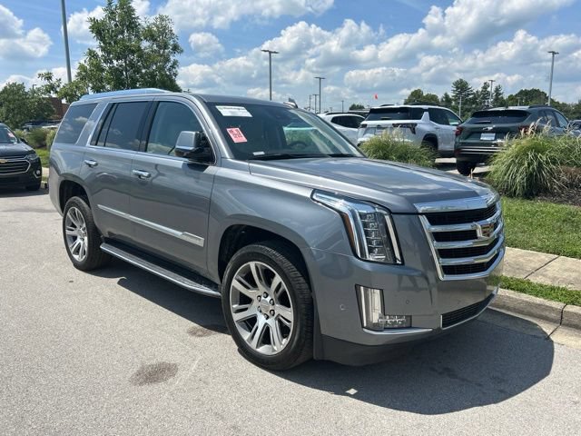 Used 2020 Cadillac Escalade Luxury AWD/4WD image 2
