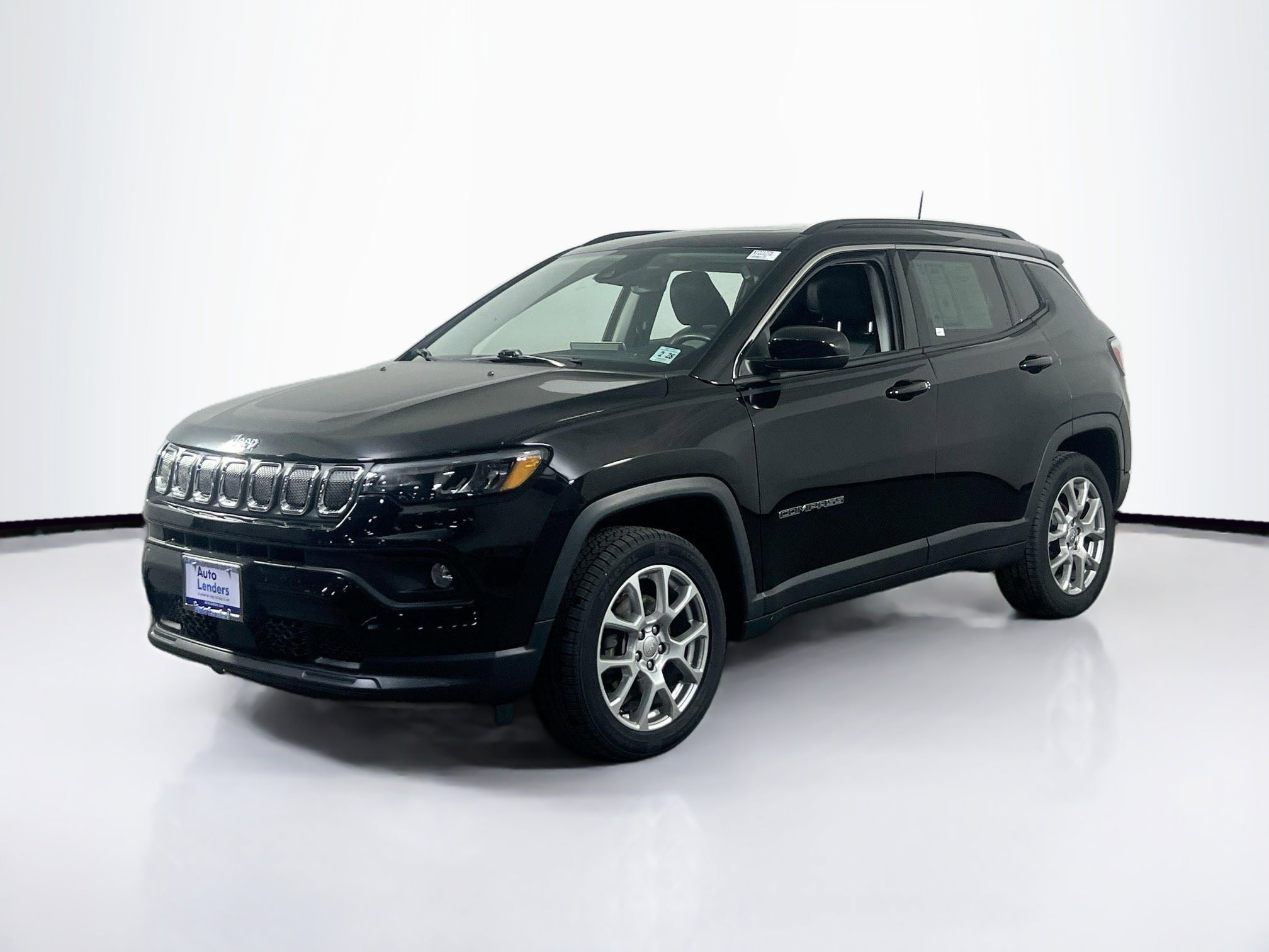 Used 2022 Jeep Compass Latitude w/ Sun and Sound Group image 1