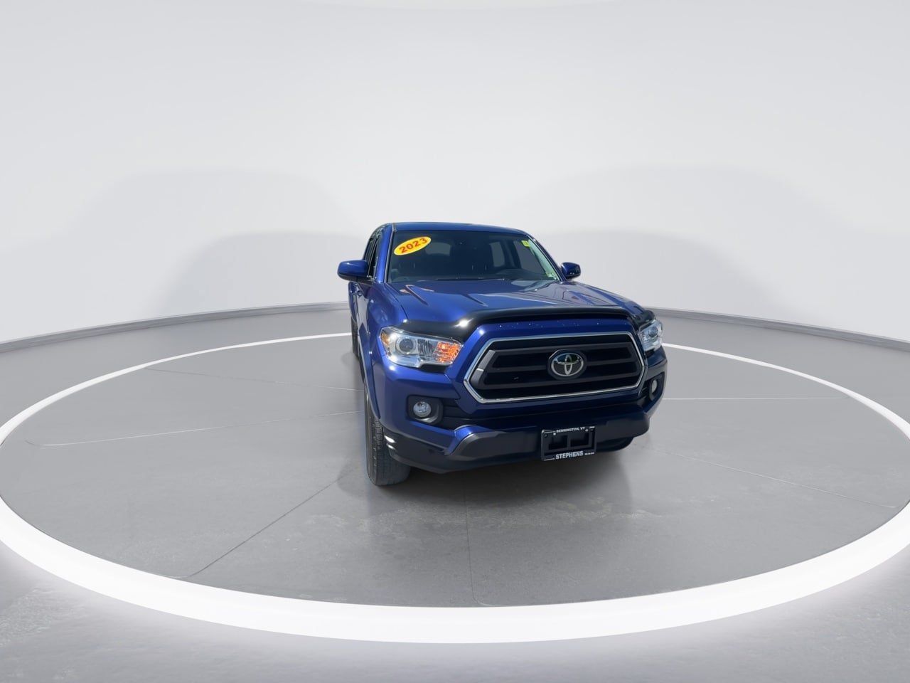 Used 2023 Toyota Tacoma SR5 AWD/4WD image 3