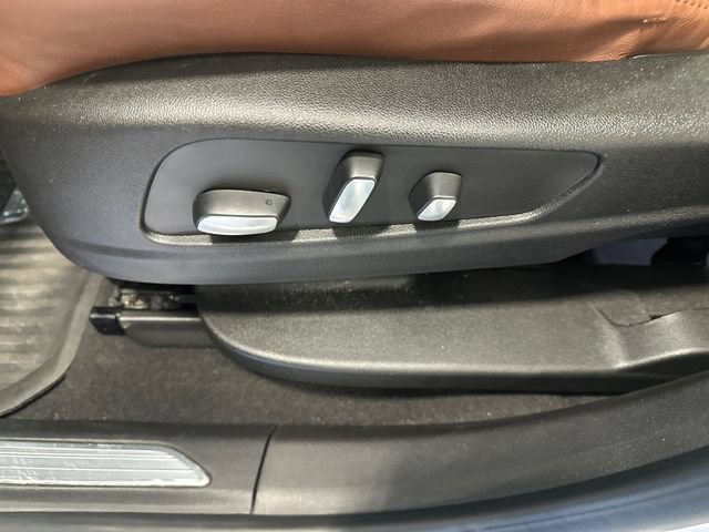 Used 2023 Cadillac XT5 Premium Luxury w/ LPO, Floor Liner Package AWD/4WD image 22