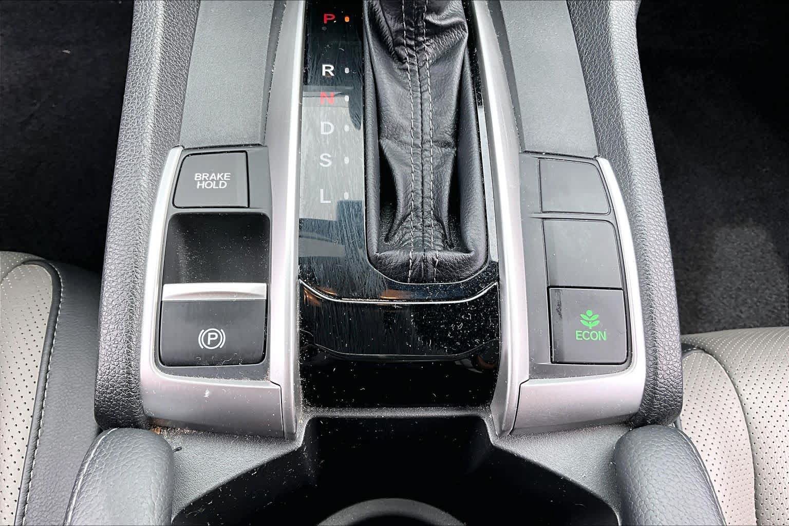 Used 2018 Honda Civic EX-L image 31