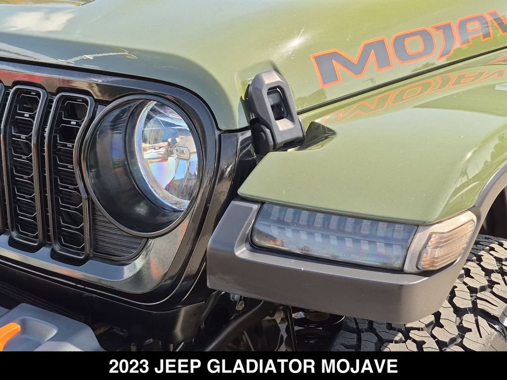Used 2023 Jeep Gladiator Mojave w/ Cold Weather Group AWD/4WD image 10