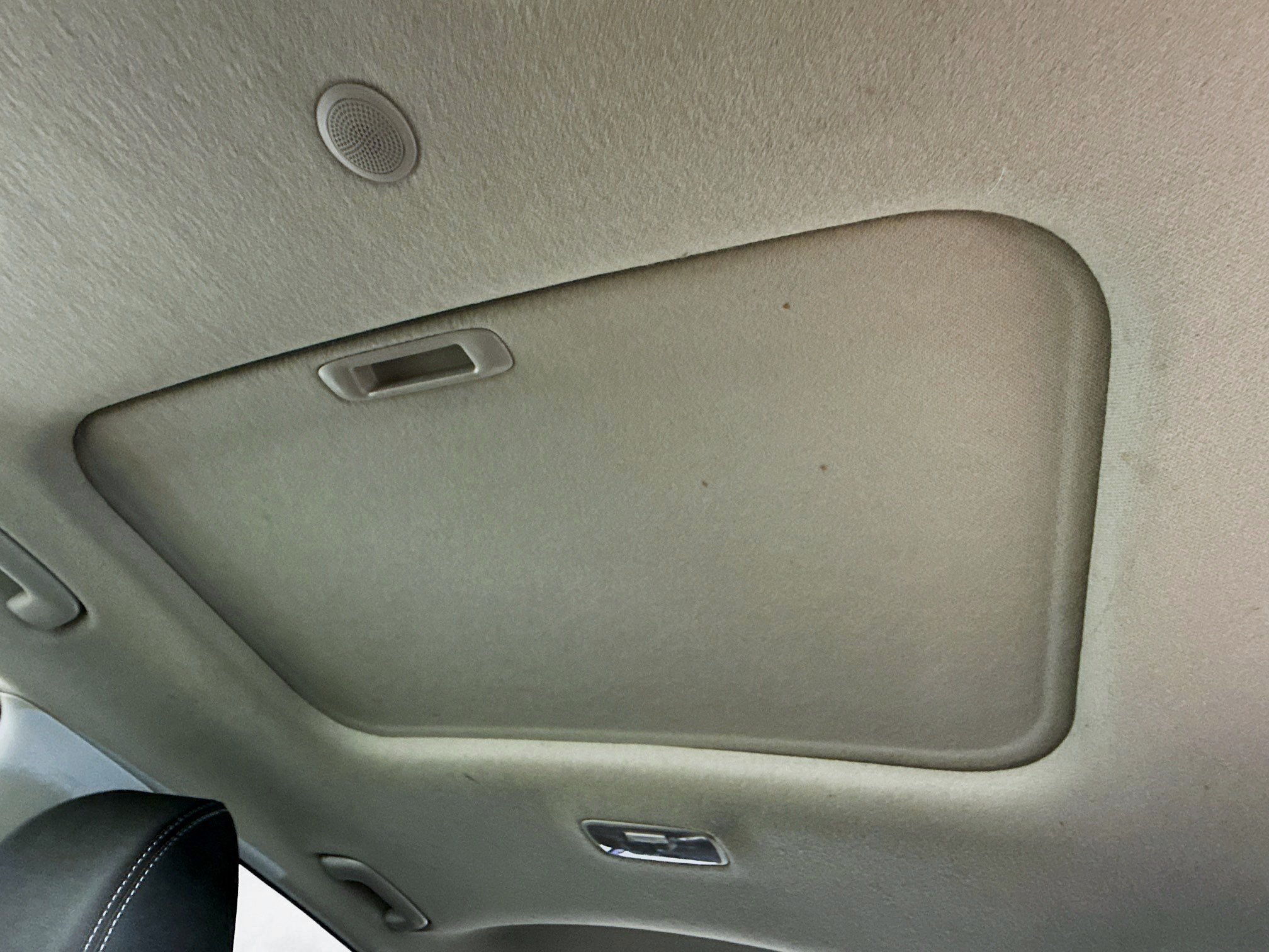 Used 2024 Hyundai Venue SEL FWD image 25