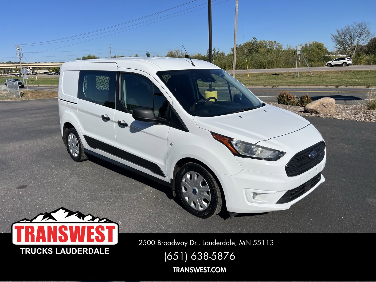 Used 2021 Ford Transit Connect XLT image 2