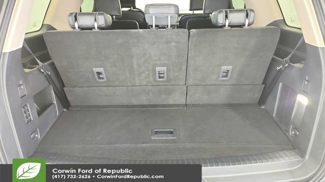 Used 2024 Ford Expedition XLT image 24
