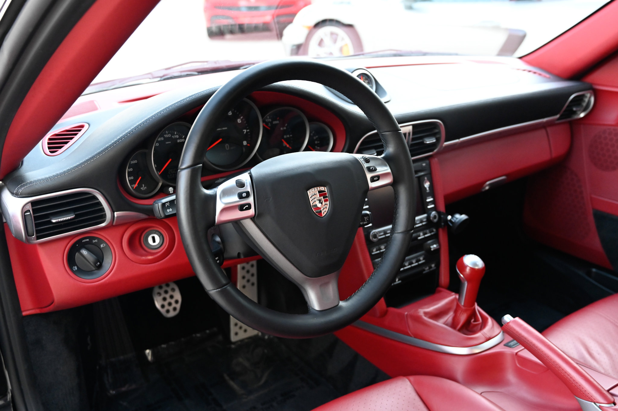 Used 2009 Porsche 911 Carrera S image 16