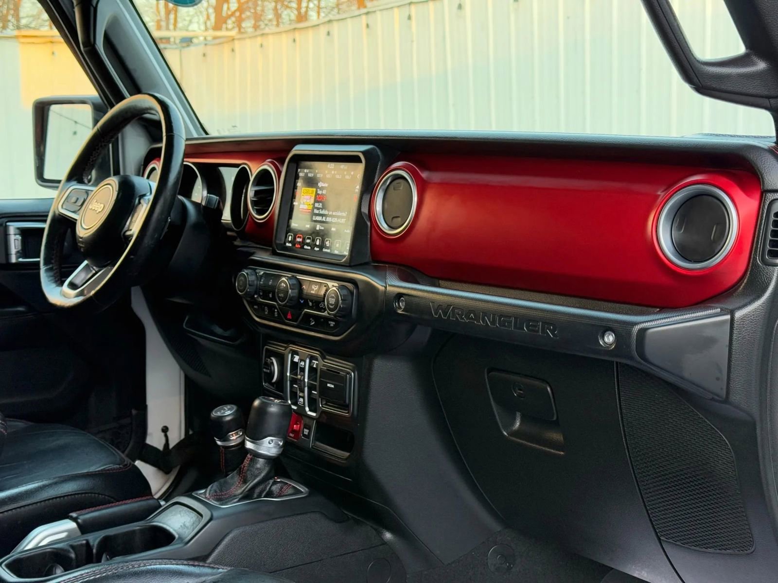 Used 2018 Jeep Wrangler Unlimited Rubicon image 18