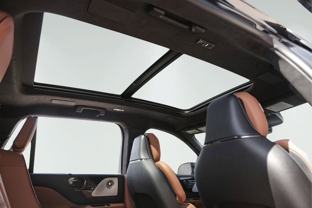 Used 2025 Lincoln Aviator Black Label image 36