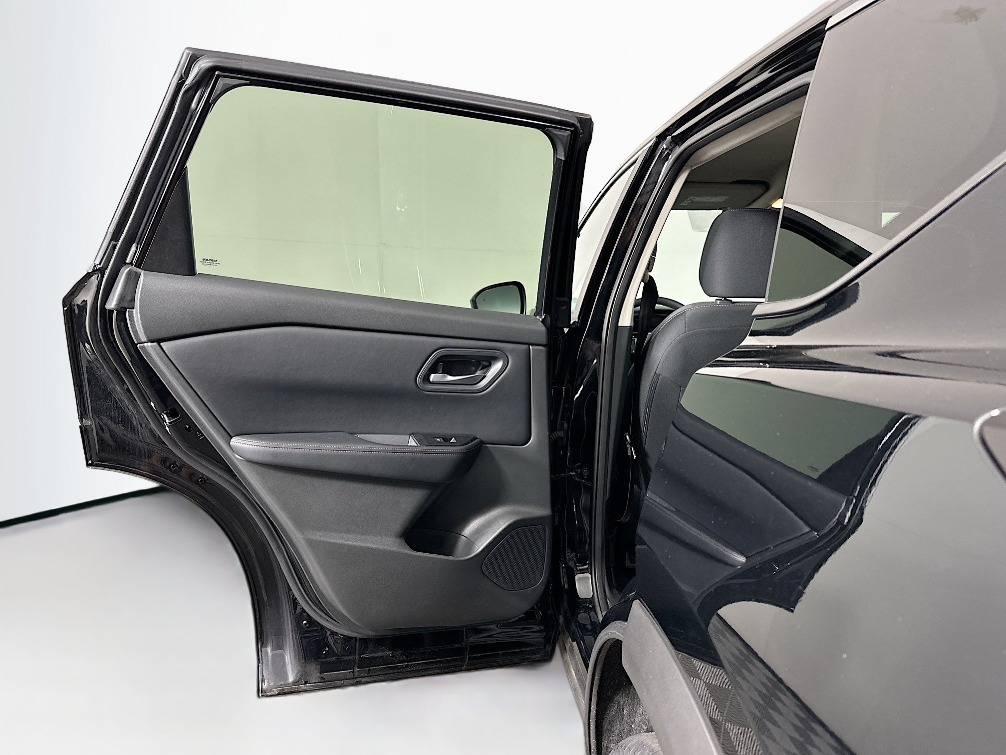 Used 2026 Nissan Rogue SV AWD/4WD image 25