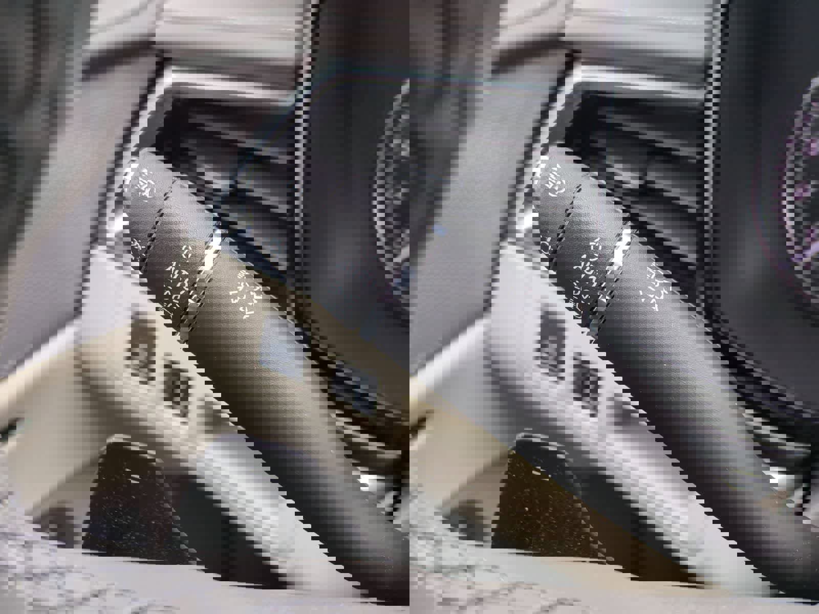 Used 2022 Cadillac XT6 Premium Luxury image 30