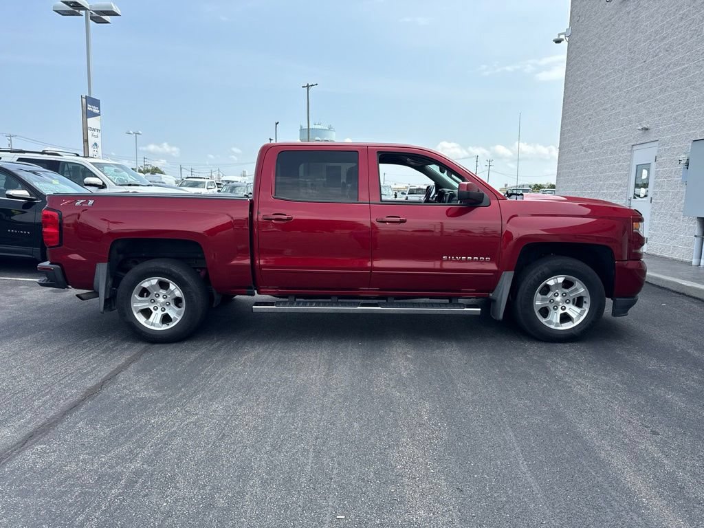 Used 2018 Chevrolet Silverado 1500 LT w/ All Star Edition AWD/4WD image 4