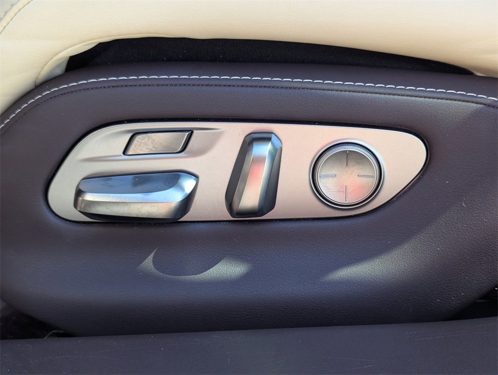 Used 2020 Lexus LS 500 w/ Luxury Package image 13