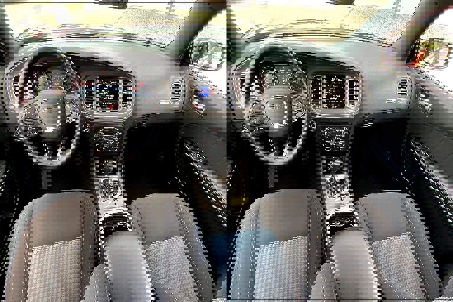 Used 2023 Dodge Charger SXT image 15