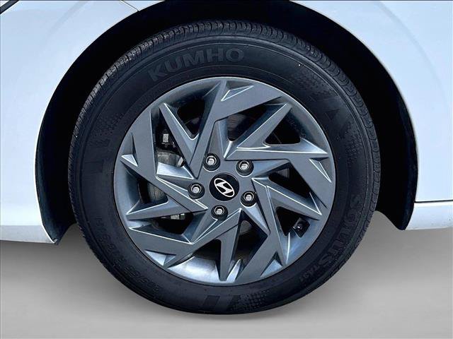 Used 2025 Hyundai Elantra Hybrid FWD image 10