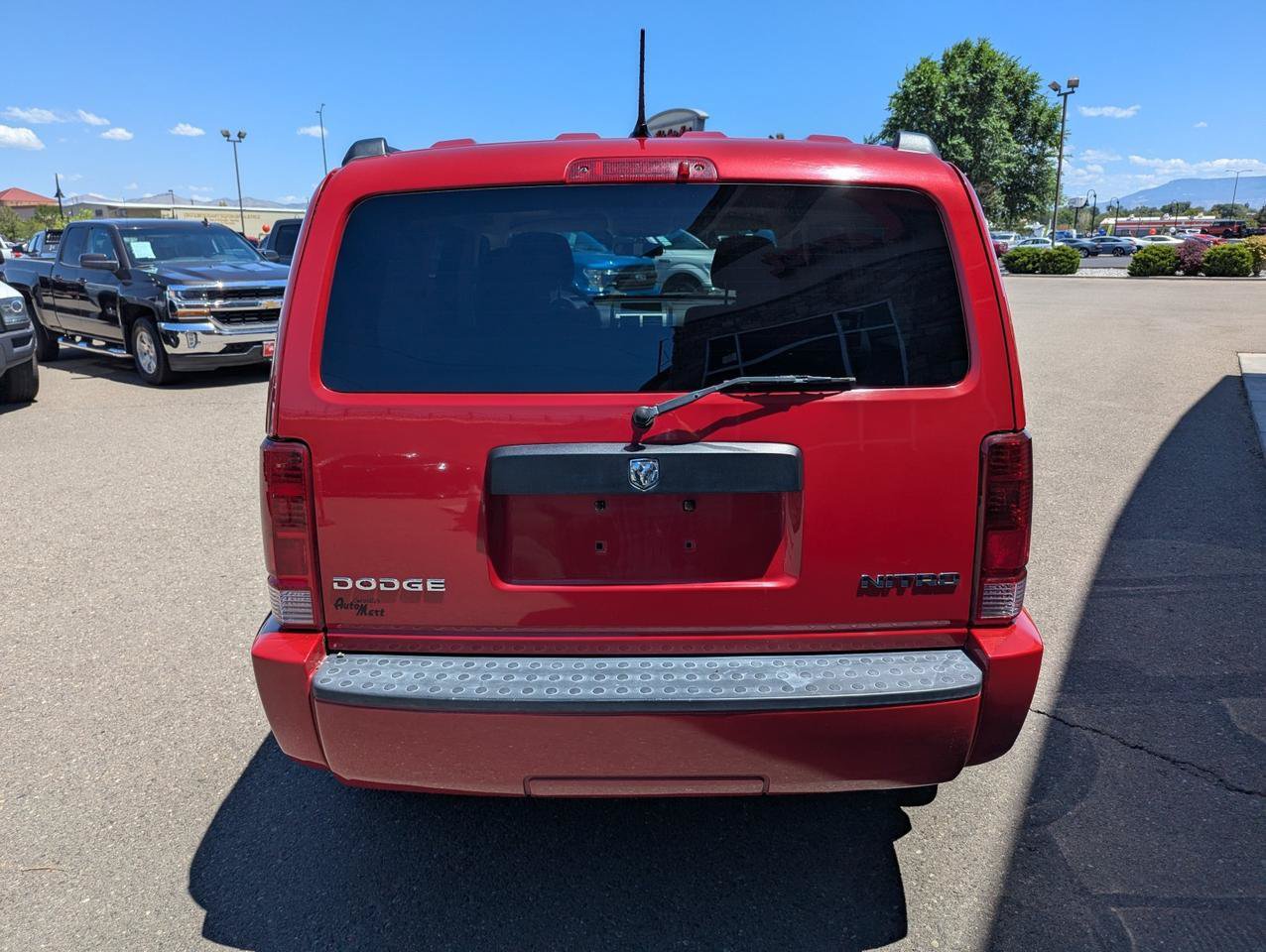 Used 2011 Dodge Nitro Heat w/ Popular Equipment Group AWD/4WD image 4
