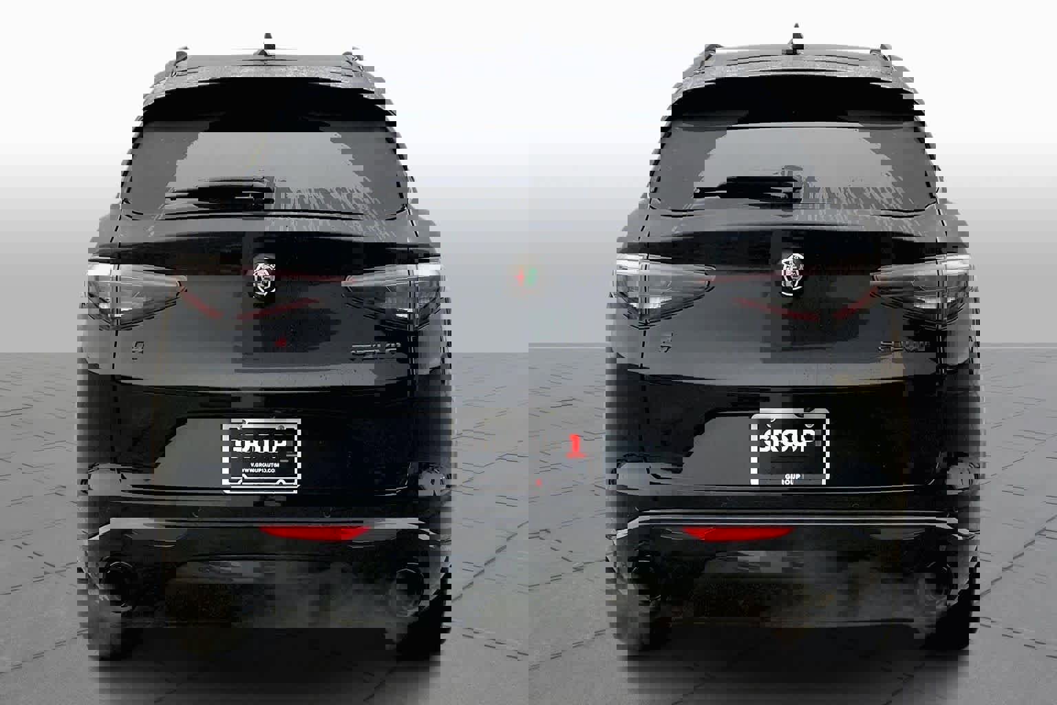 Used 2021 Alfa Romeo Stelvio Ti Sport image 4