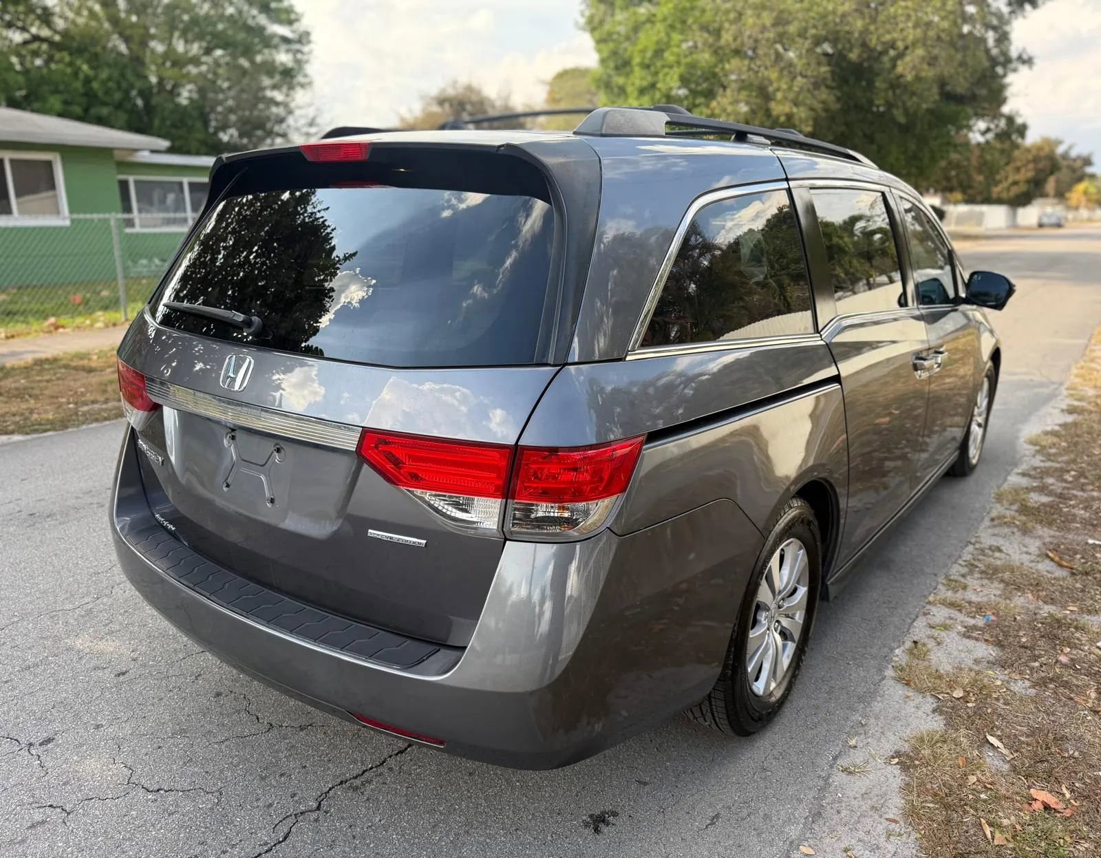 Used 2016 Honda Odyssey SE image 8
