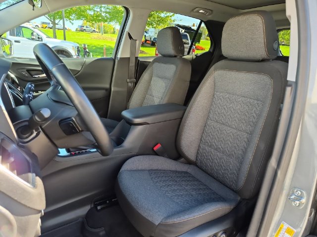 Used 2024 Chevrolet Equinox LT AWD/4WD image 22