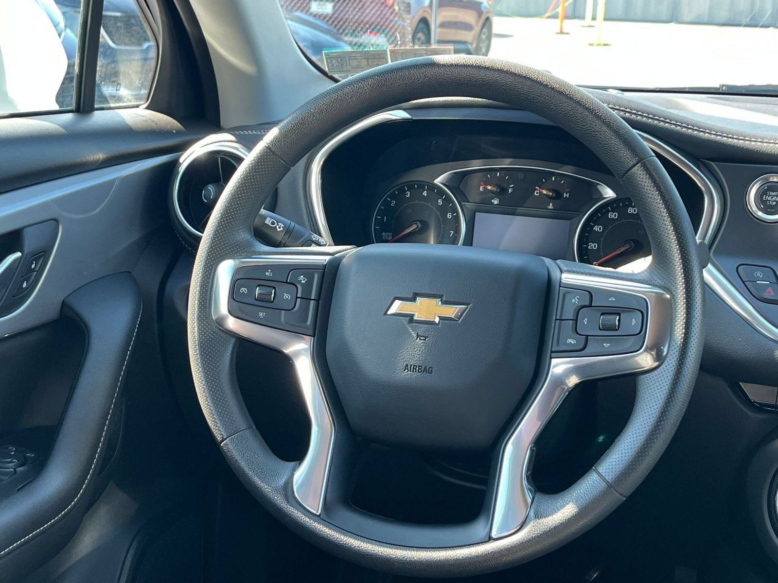 Used 2025 Chevrolet Blazer LT FWD image 28
