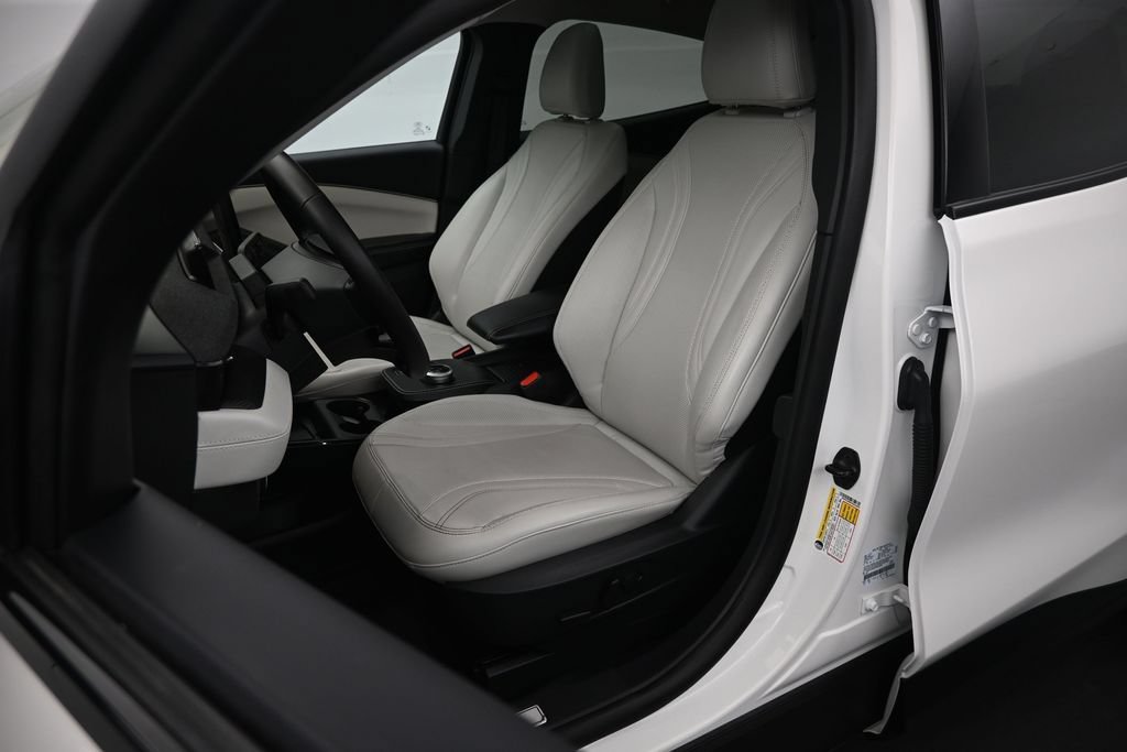Used 2023 Ford Mustang Mach-E Premium RWD image 9