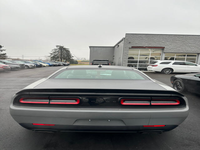 Used 2023 Dodge Challenger SRT Hellcat Redeye RWD image 9