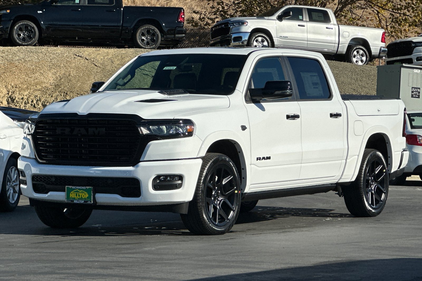 New 2027 RAM 1500 Laramie AWD/4WD image 8