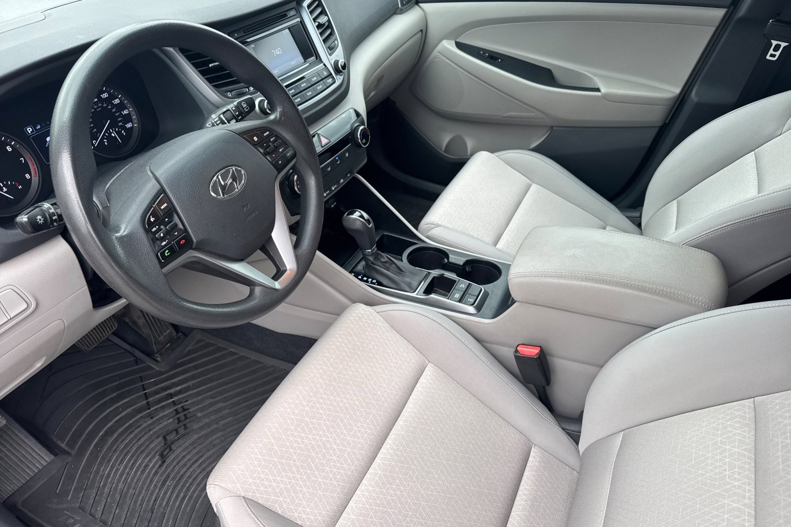 Used 2017 Hyundai Tucson SE image 10