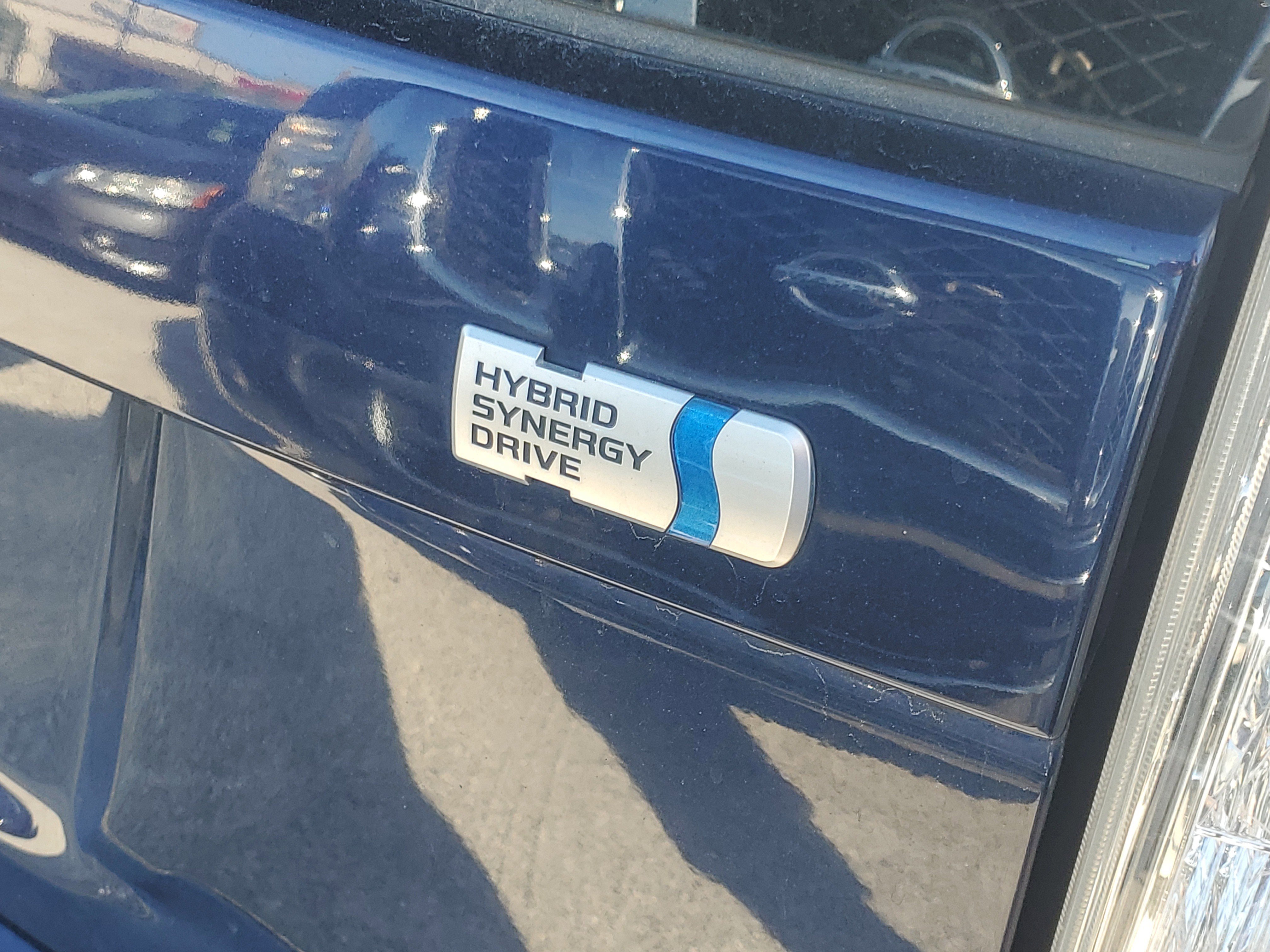 Used 2014 Toyota Prius Four image 8