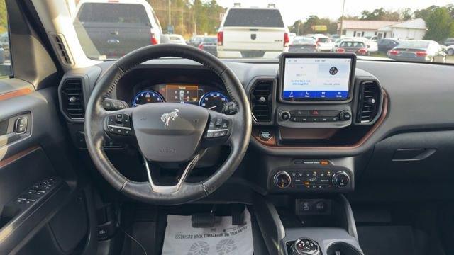 Used 2022 Ford Bronco Sport Outer Banks w/ Tech Package image 9