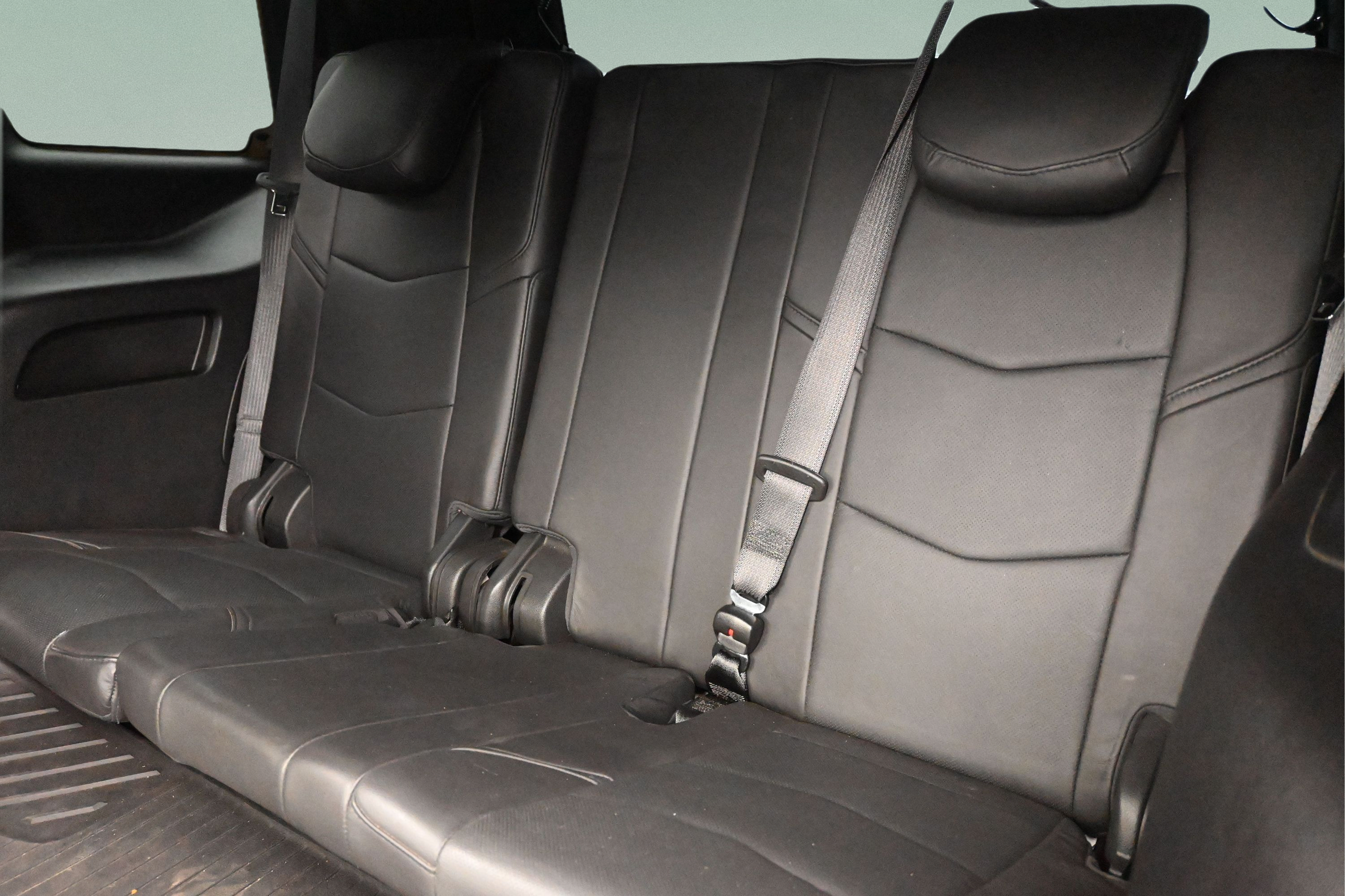 Used 2019 Cadillac Escalade Platinum AWD/4WD image 25