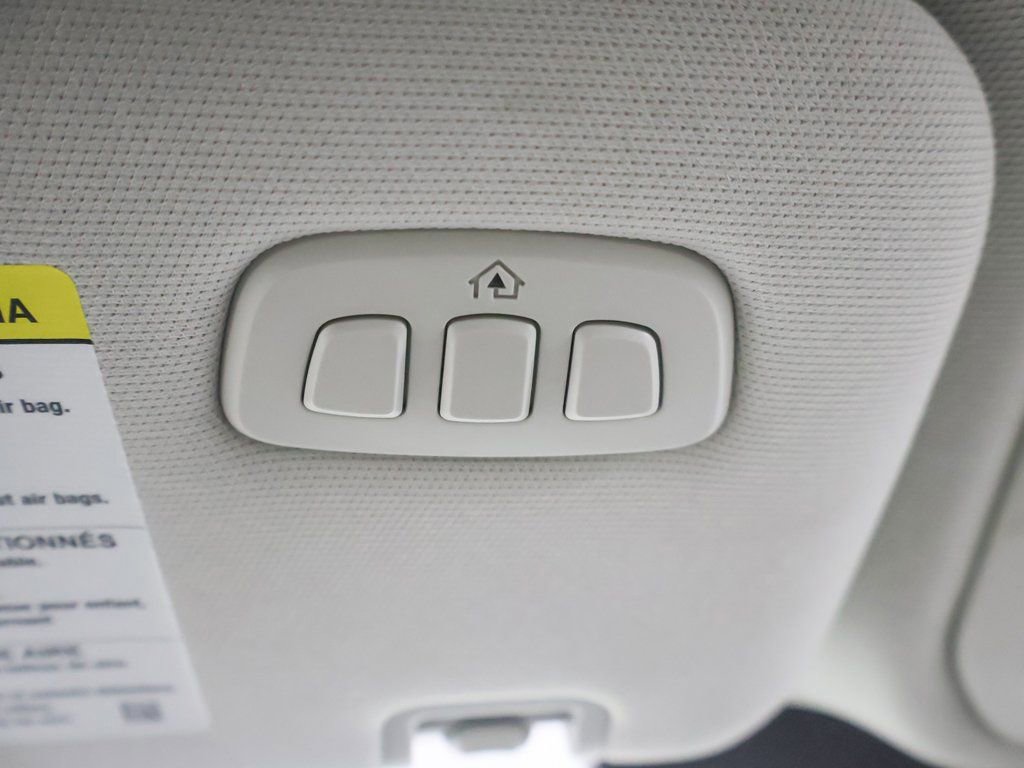 Used 2025 Lincoln Aviator Reserve w/ Illumination Package image 57